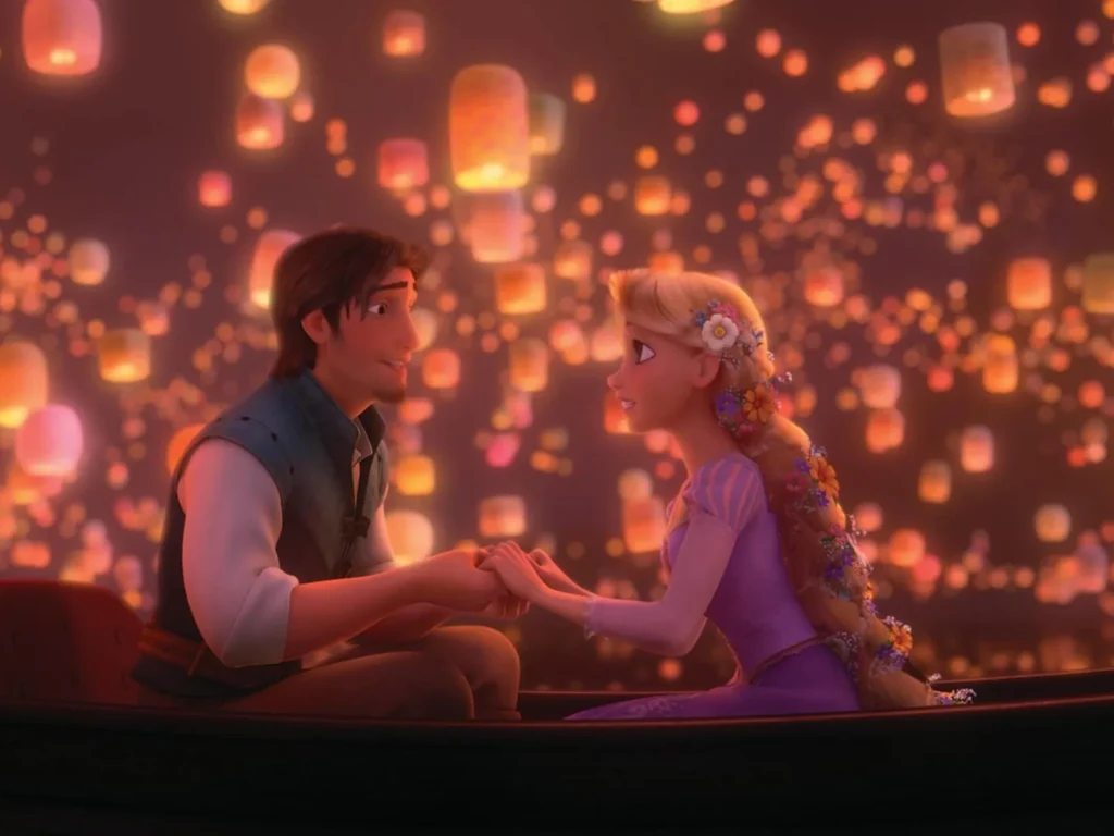 Des lanternes couvrent le ciel derrière Raiponce et Flynn Rider qui sont dans un bateau